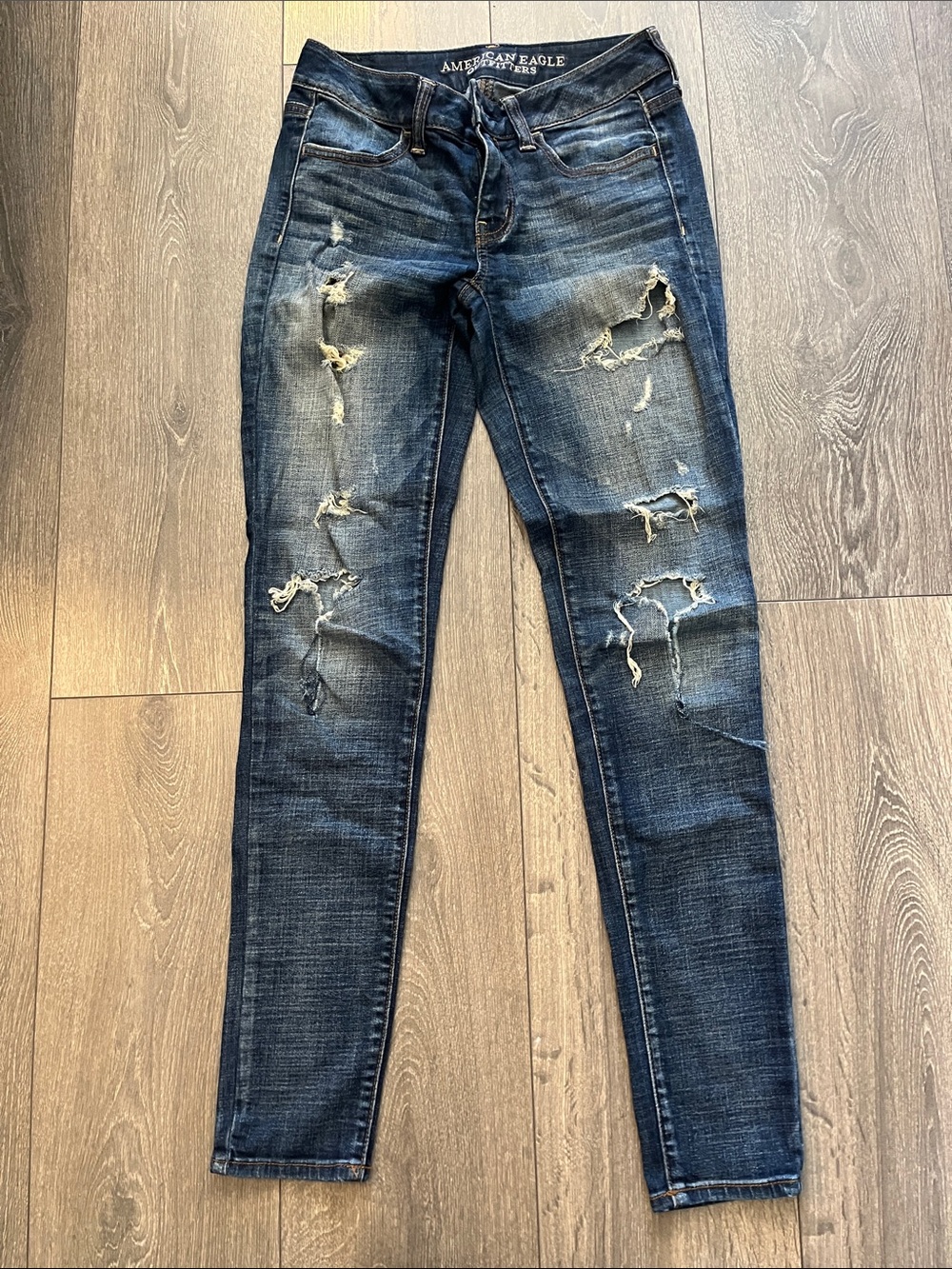 American Eagle Outfitters Dark Wash Distressed Jegging Sz 2